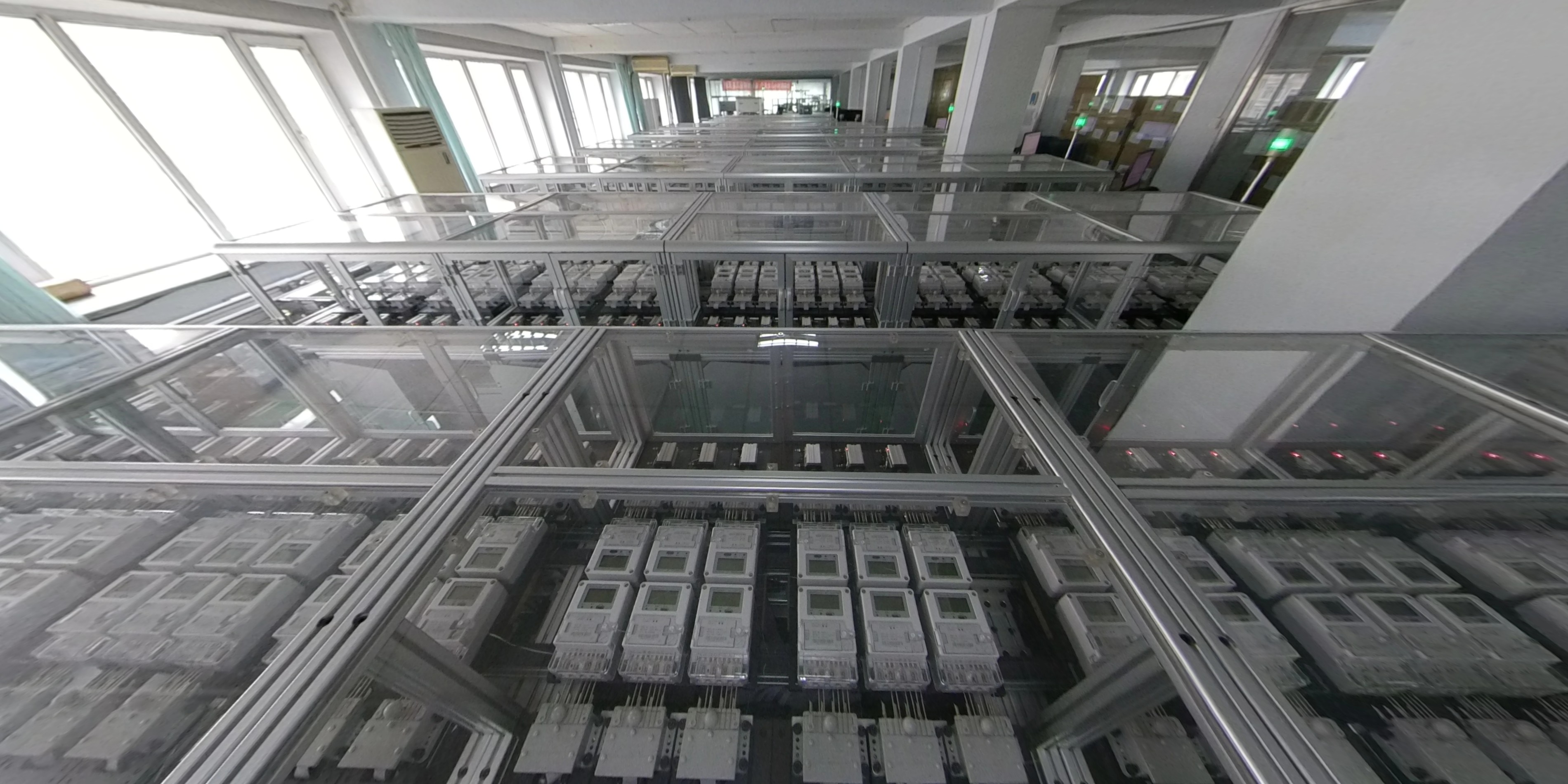 全自動化檢定車間